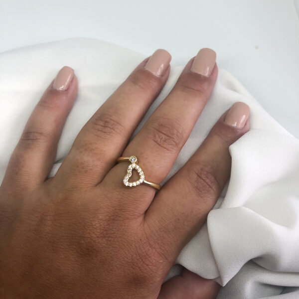 Anel Karlotta Vanessa Coração Cravejado com Zircônia Folheado Ouro 18K
