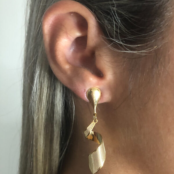 Brinco Karlotta Elisa Folheado Ouro 18K