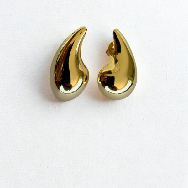 Brinco Karlotta Kaila Gota Banhado a Ouro 18k